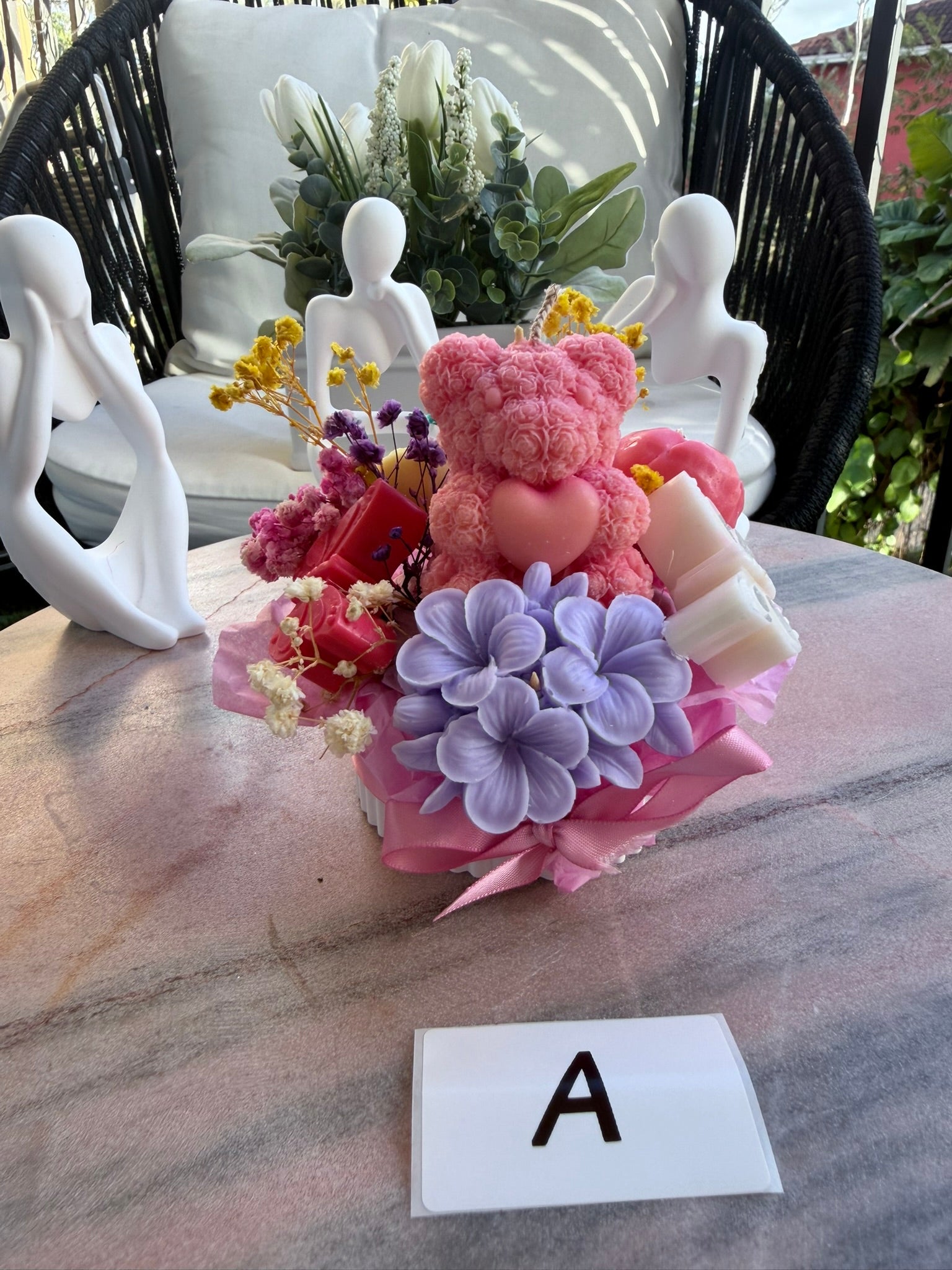 Mini Bouquet of scented candles and melts in a Jesmonite pot with dried flowers